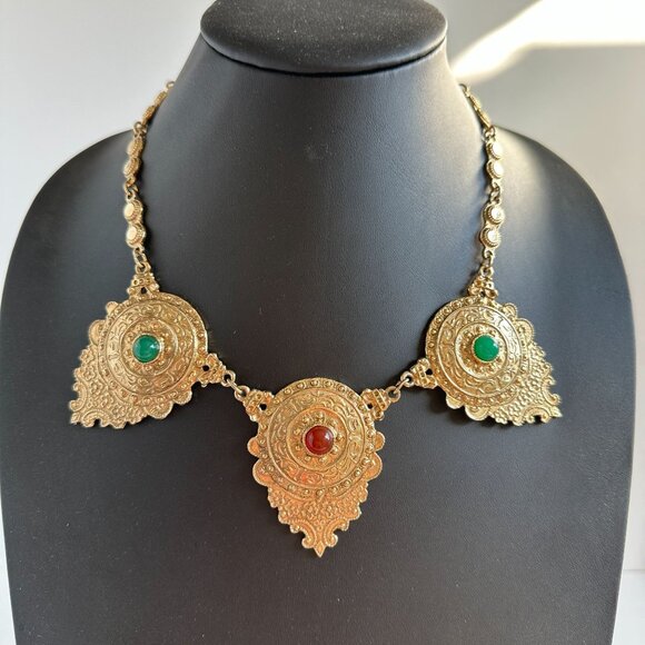 1960s Gold Medallion Bib Necklace - Picture 3 of 16